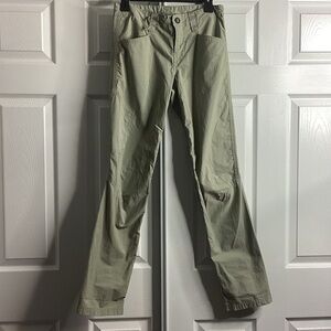 Patagonia Sage Green Chinos Hiking Camping Outdoors 6